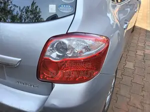 Auris 2010 Backlight