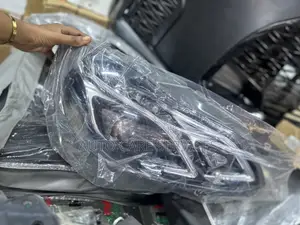 Mercedes-Benz E Classw212 Headlight